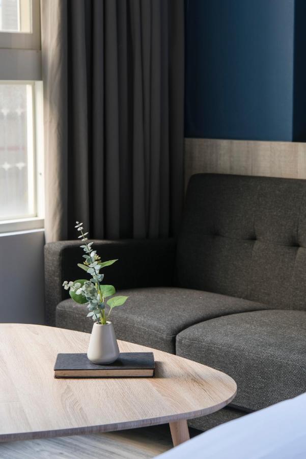 Sparrow Hotel Tajcshung Kültér fotó