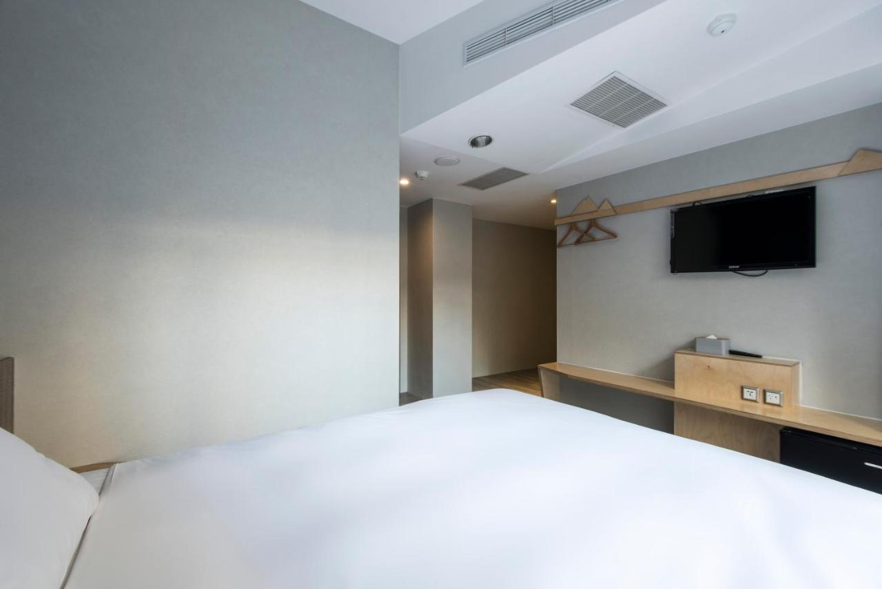 Sparrow Hotel Tajcshung Kültér fotó