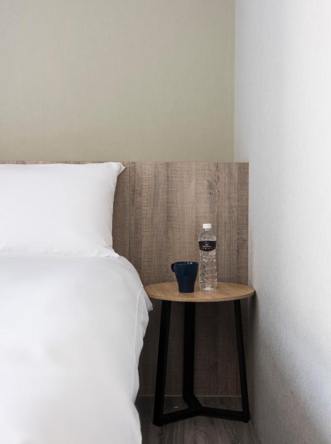 Sparrow Hotel Tajcshung Kültér fotó